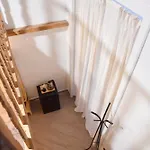 Chiaia 100 نابولي
