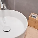 Chiaia 100