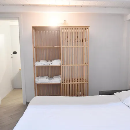 Chiaia 100 فندق مبيت وإفطار
