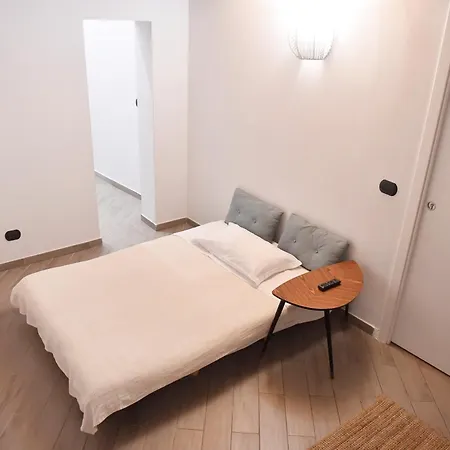 Chiaia 100 فندق مبيت وإفطار نابولي