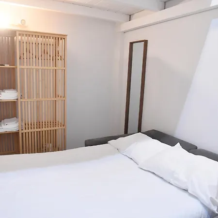 Chiaia 100 فندق مبيت وإفطار