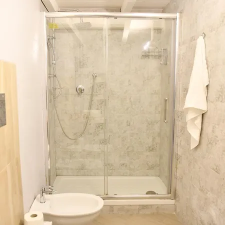 Chiaia 100 Panzió Nápoly
